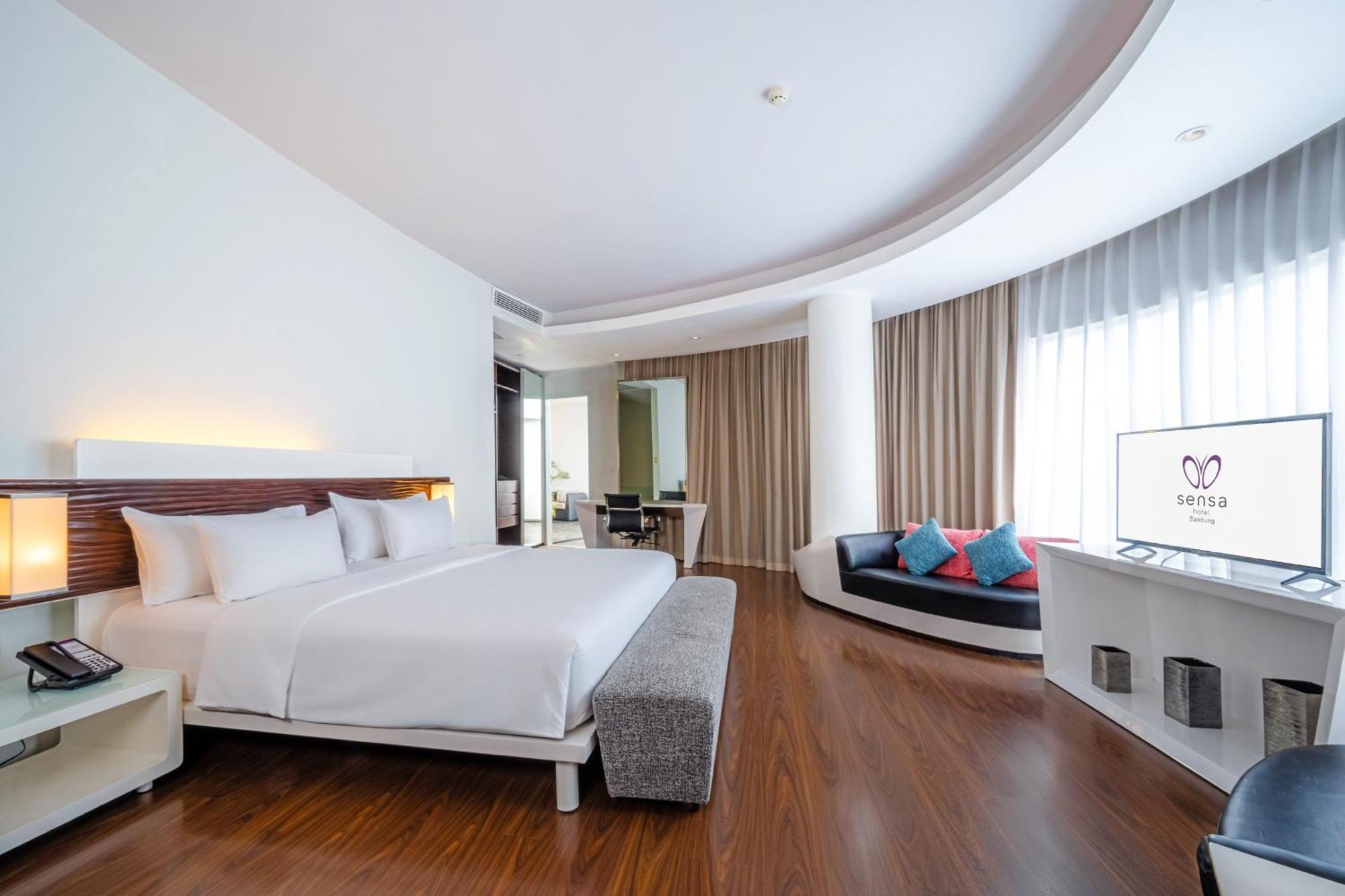 Sensa Hotel בנדונג מראה חיצוני תמונה
