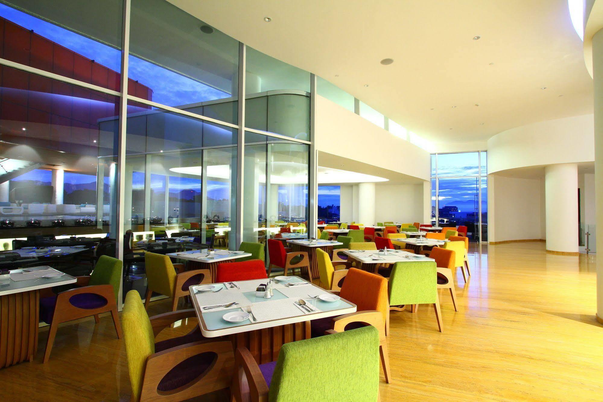 Sensa Hotel בנדונג מראה חיצוני תמונה